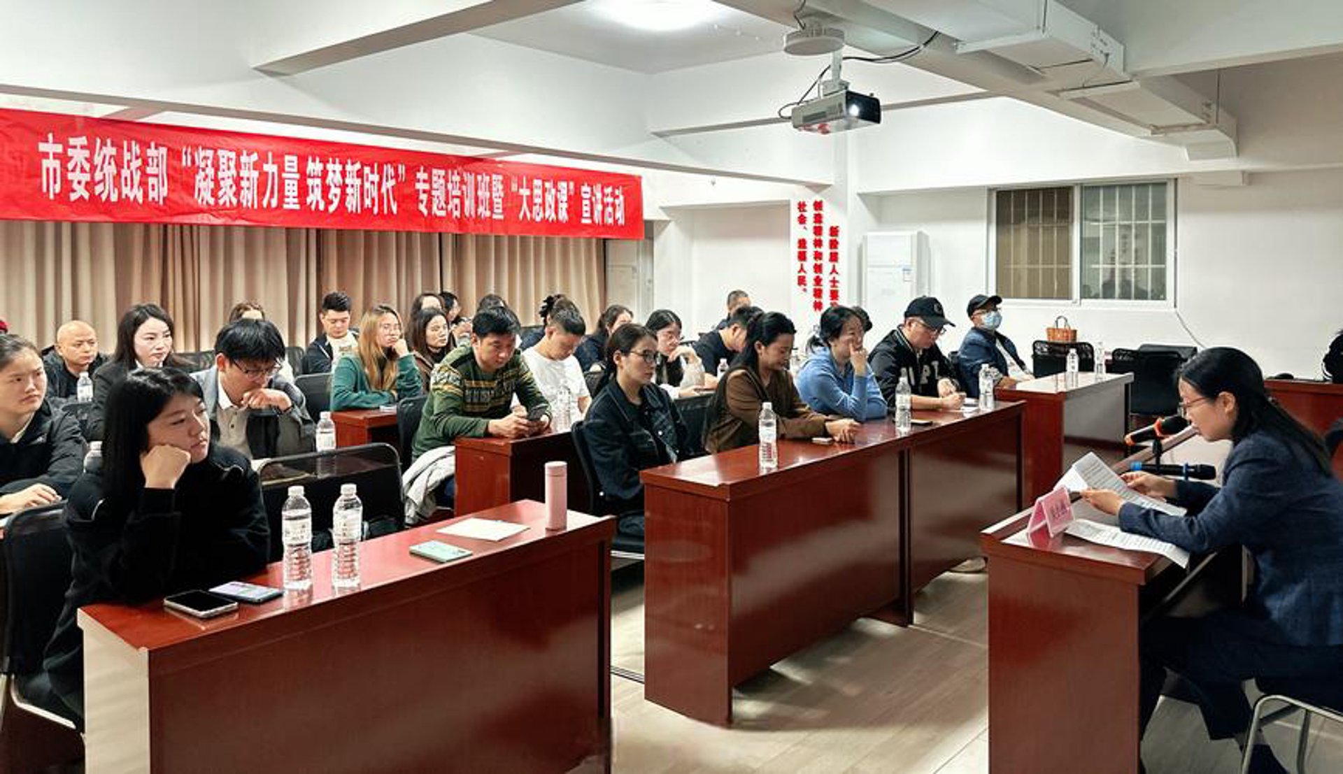 瑞羽艺术设计