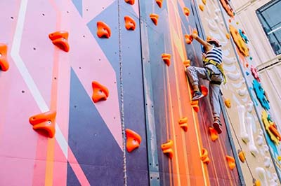 攀巖.jpg 攀巖.jpg